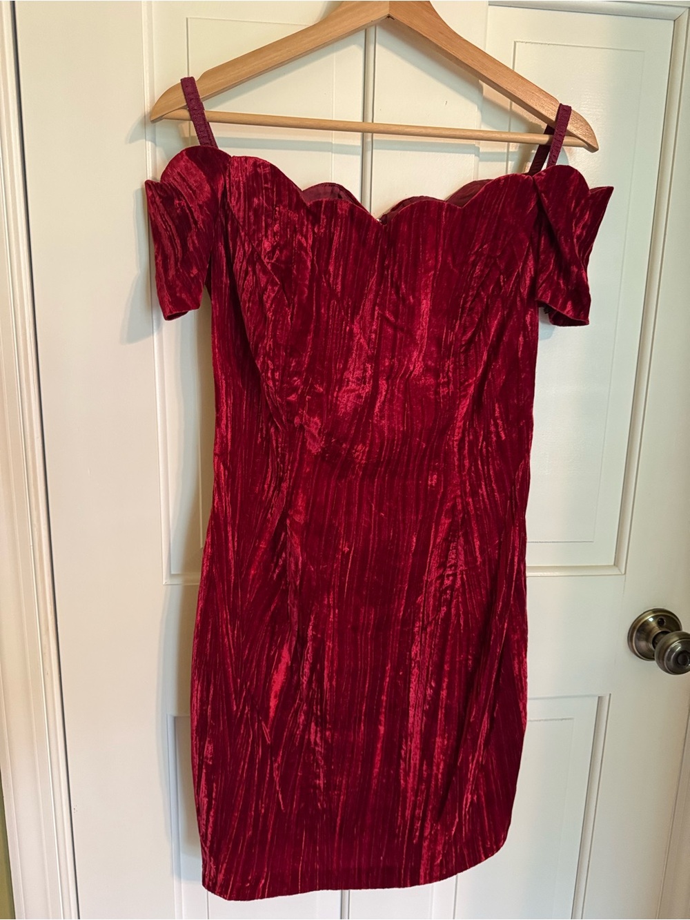 Vintage 90s Burgundy Velvet Off Shoulder Sweetheart Dress Made in USA Sz 5/6